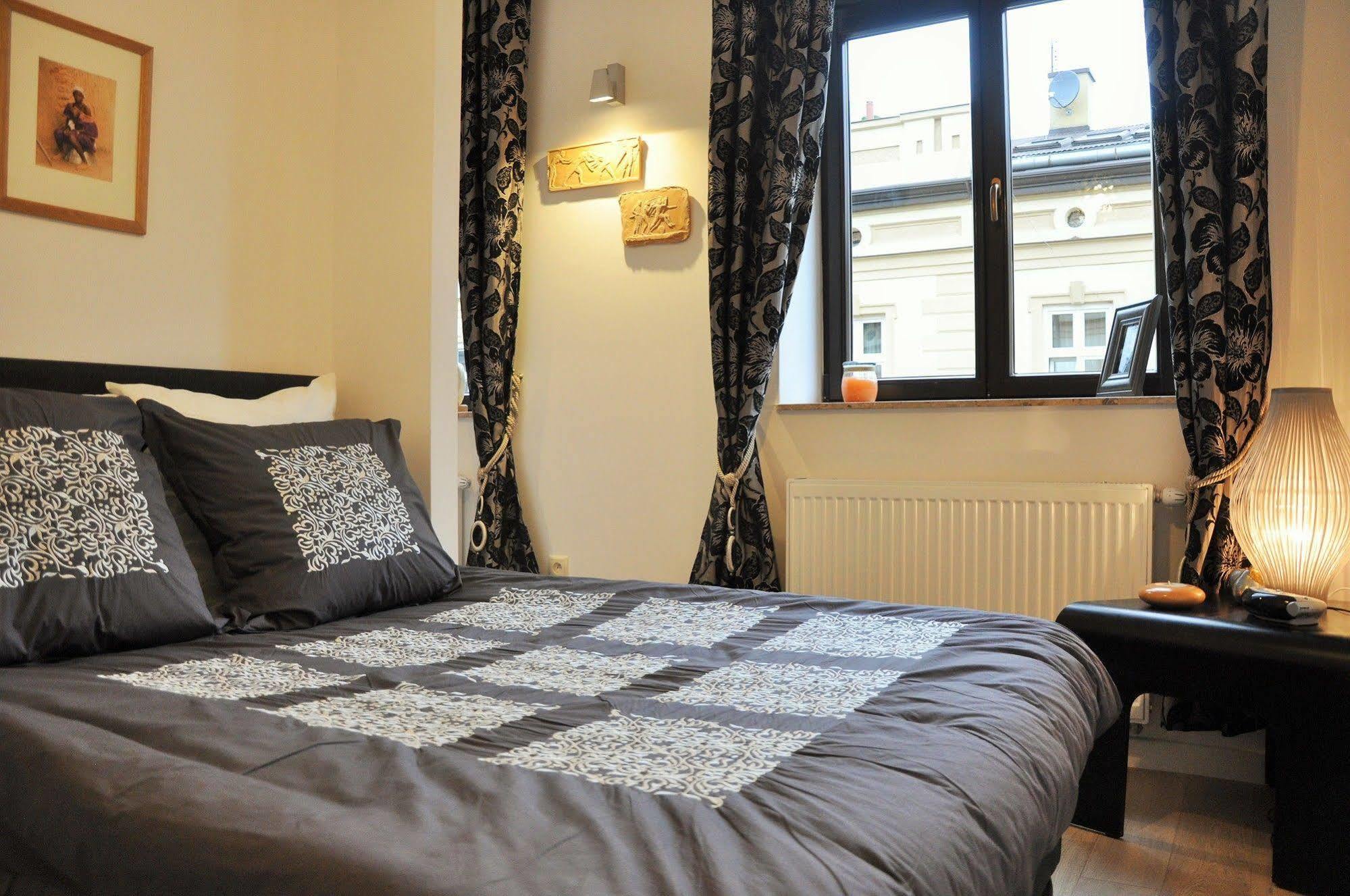Happyguests Apartments Krakow Bagian luar foto