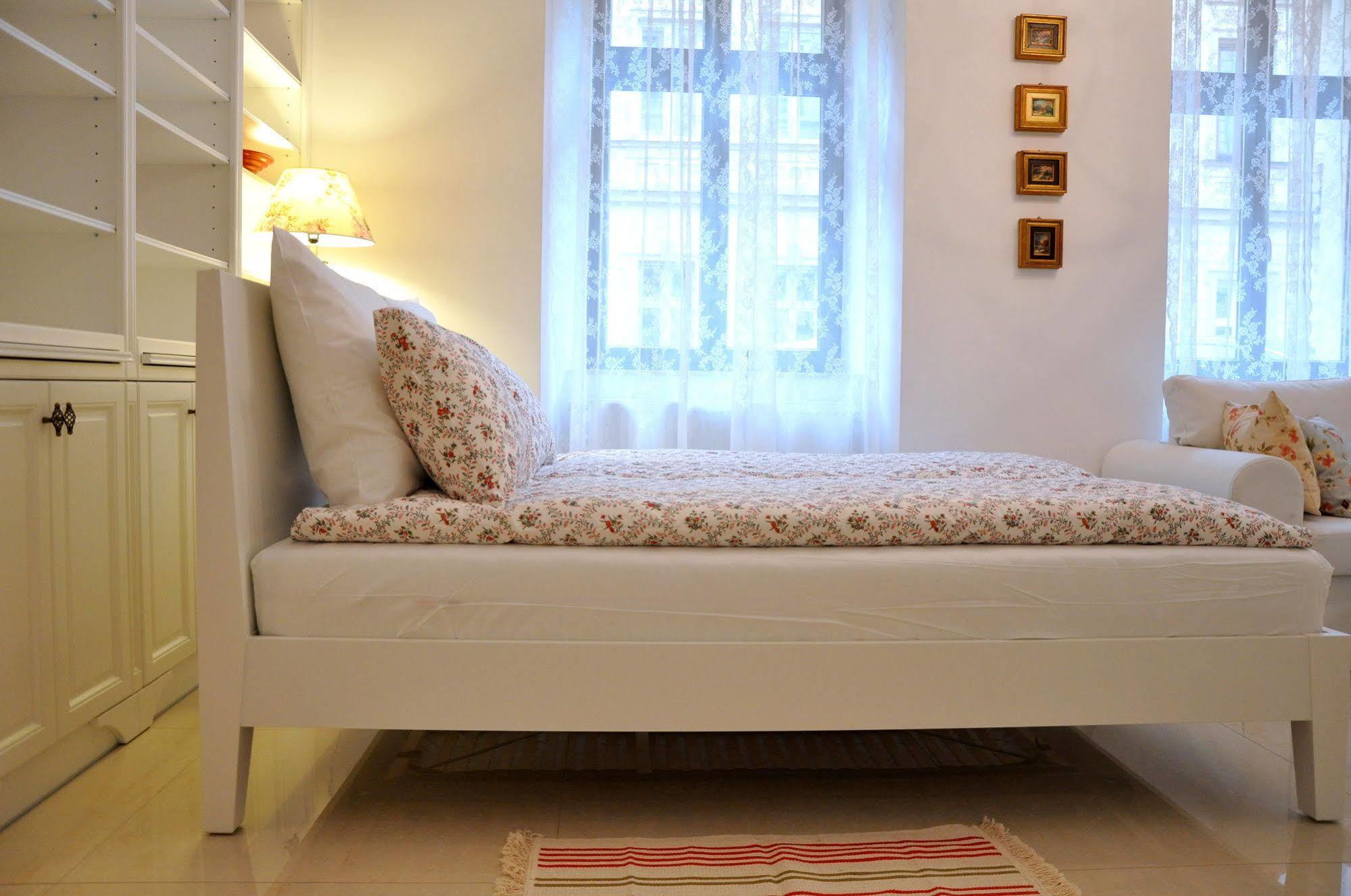 Happyguests Apartments Krakow Bagian luar foto